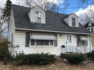 675 S Liberty St, Elgin, IL 60120