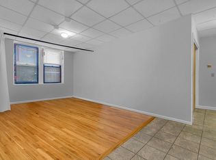 65 Burbank St APT 8, Boston, MA 02115