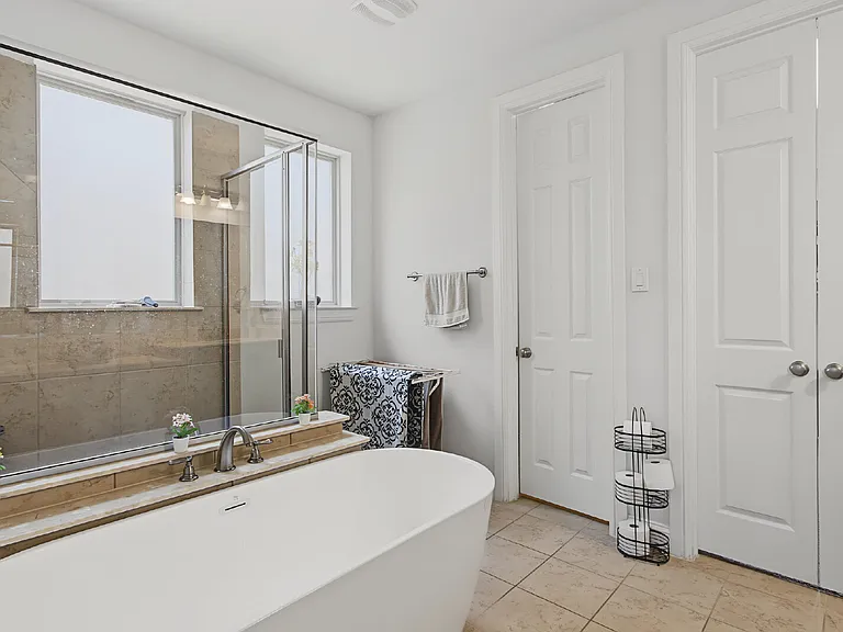 8701 Fairway Ln — Photo 11