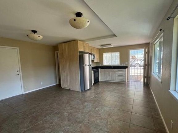 3rd image of 2814 Henry St #A-1