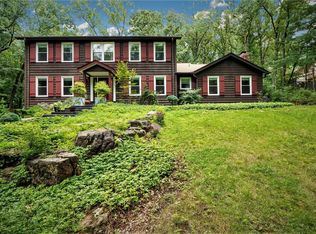 2266 Ridgley Woods Dr, Chesterfield, MO 63005