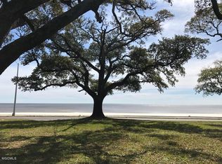 2526 Beach Blvd, Biloxi, MS 39531
