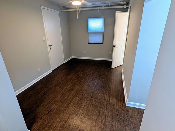 5th image of 2022 Williams Ave #5