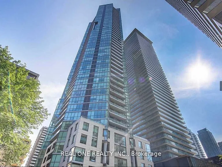 45 Charles St E #4212 — Photo 2