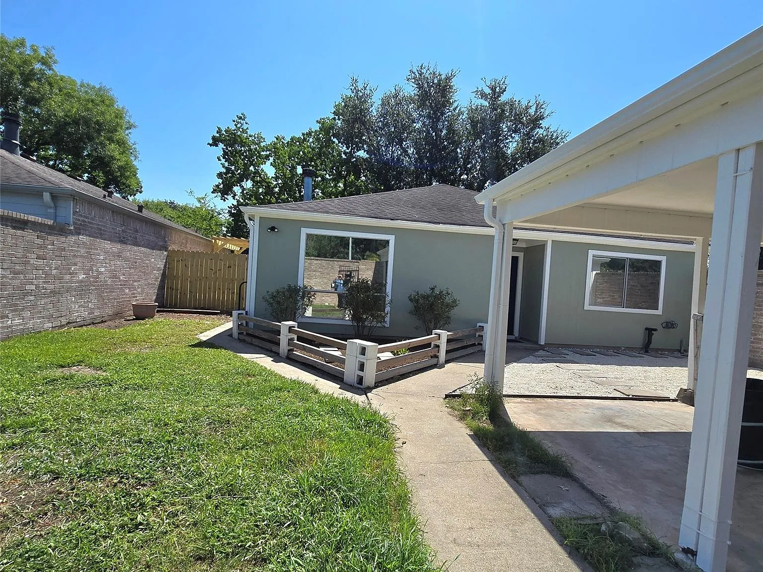 3 bed, 2.0 bath, 1734 sqft, $1,850 — Photo 4