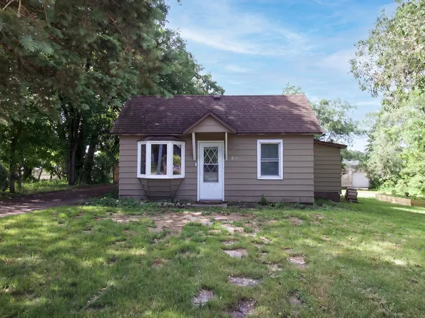 829 Willow St W, Detroit Lakes, MN 56501