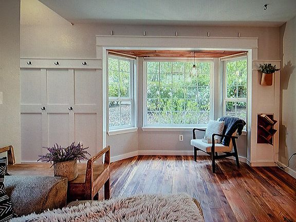 5th image of 7841 Egret Dr SE