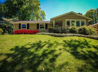 1425 Crescent Dr, Kingsport, TN 37664