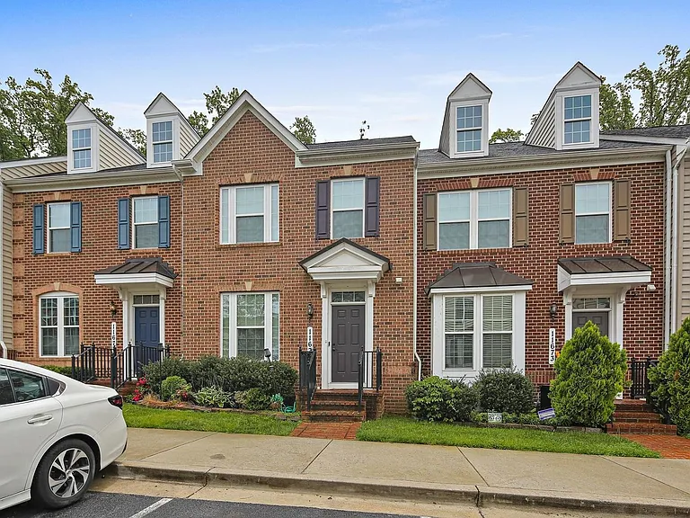 11675 Emerald Green Dr — Photo 33