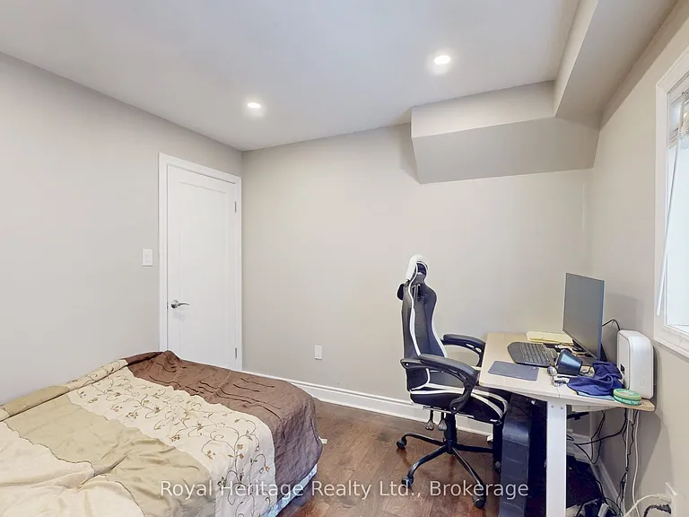 100 Cromwell Ave #1 — Photo 4