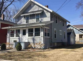 919 N Fox St, Appleton, WI 54911