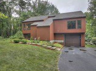 20 Overledge Dr, Derry, NH 03038