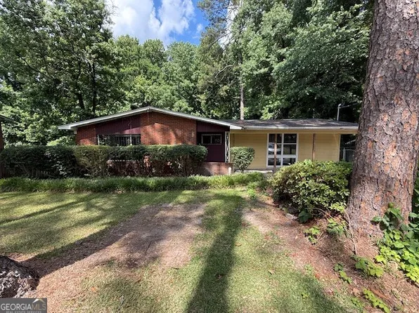 2379 Country Club Dr SW, Atlanta, GA 30311