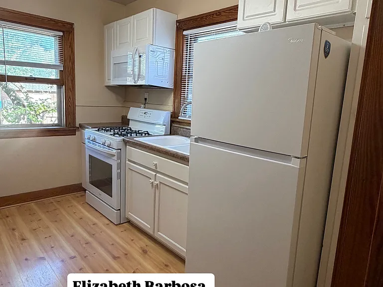 820 S 6th Ave — Photo 8