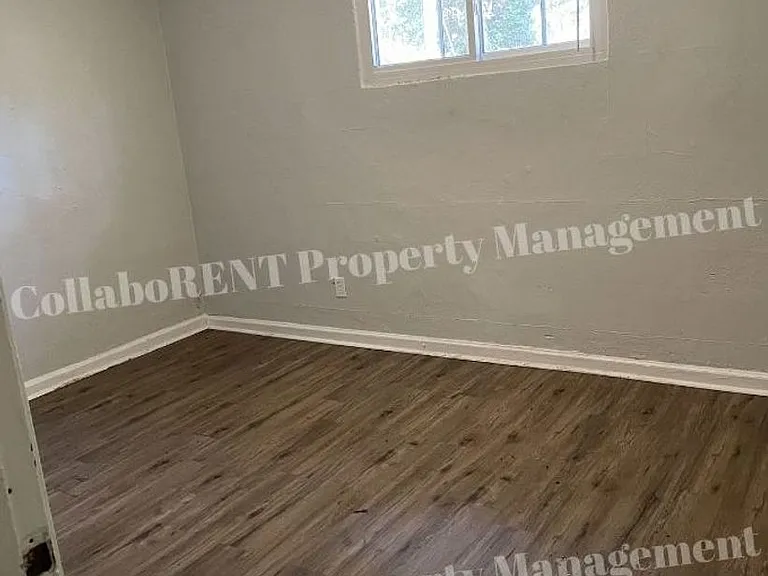 5317 Lee Ave Chattanooga TN 37410 — Photo 17