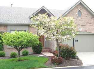 7224 Hartcrest Ln, Centerville, OH 45459