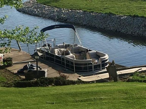 5th image of 140 Palemino Dr