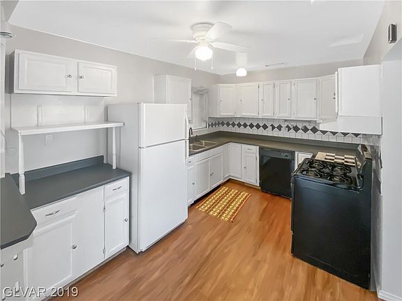 4th image of 103 Dogwood St