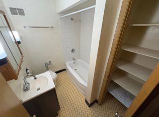Park3, Milwaukee, WI 53208