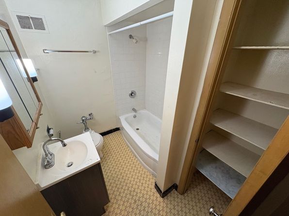 5411 W Vliet St APT 8