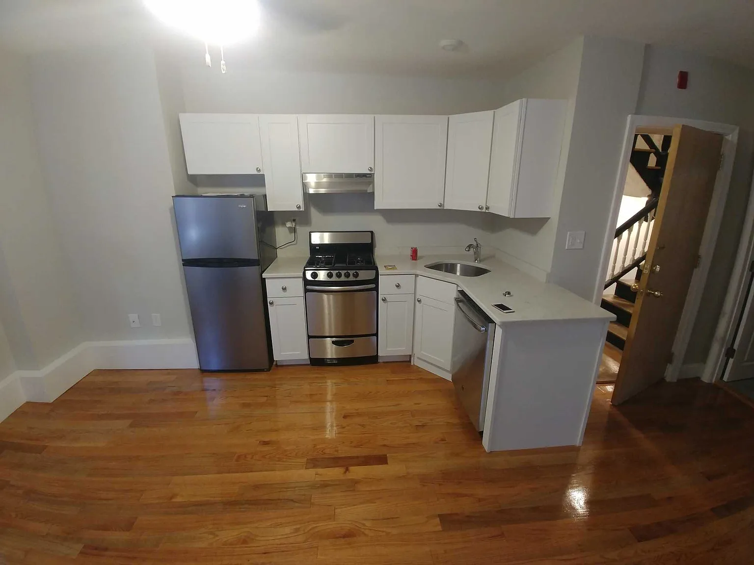 2 bed, $3,100 — Photo 2