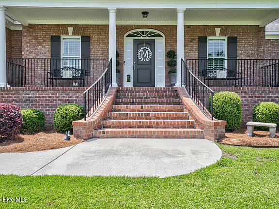 4th image of 1809 Kingfisher Court