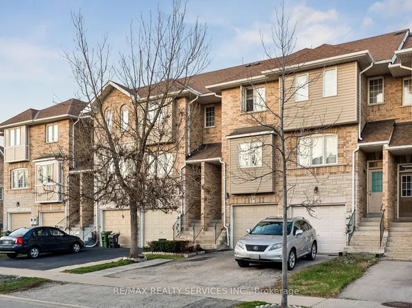 131 Charlton Settlement Ave, Toronto, ON M6M 5L5