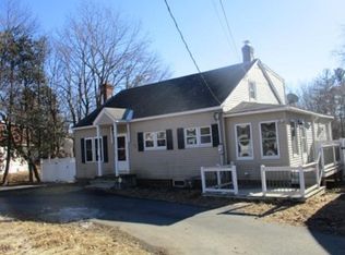 93 White St, Lunenburg, MA 01462