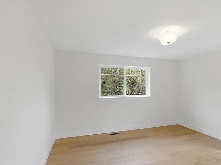 2799 NW Romancier Dr — Photo 21