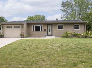 1261 Aldoro DRIVE, Waukesha, WI 53188