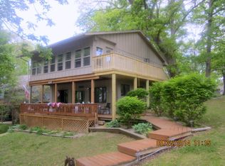 366 Charter Oak Pl, Dahinda, IL 61428