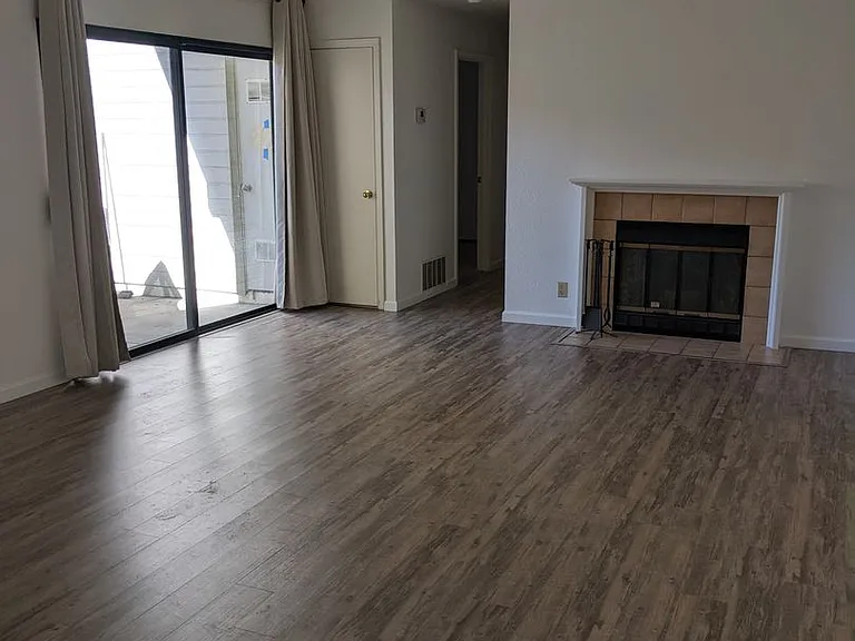 1338 Meadow Ridge Cir — Photo 5