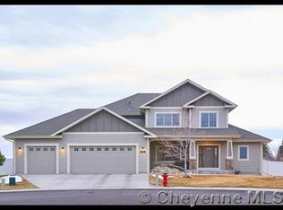 805 Rozetta Cres, Cheyenne, WY 82009