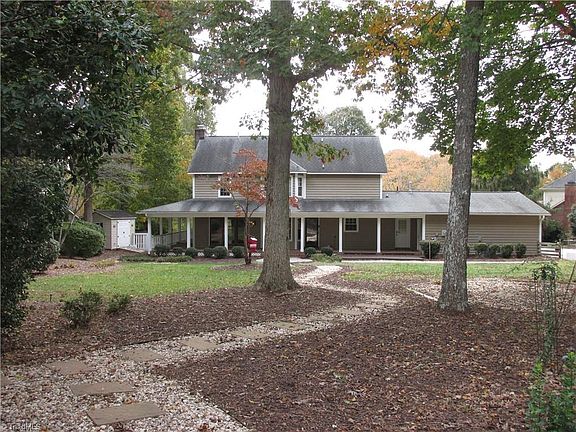 5th image of 6235 Selwyck Ln