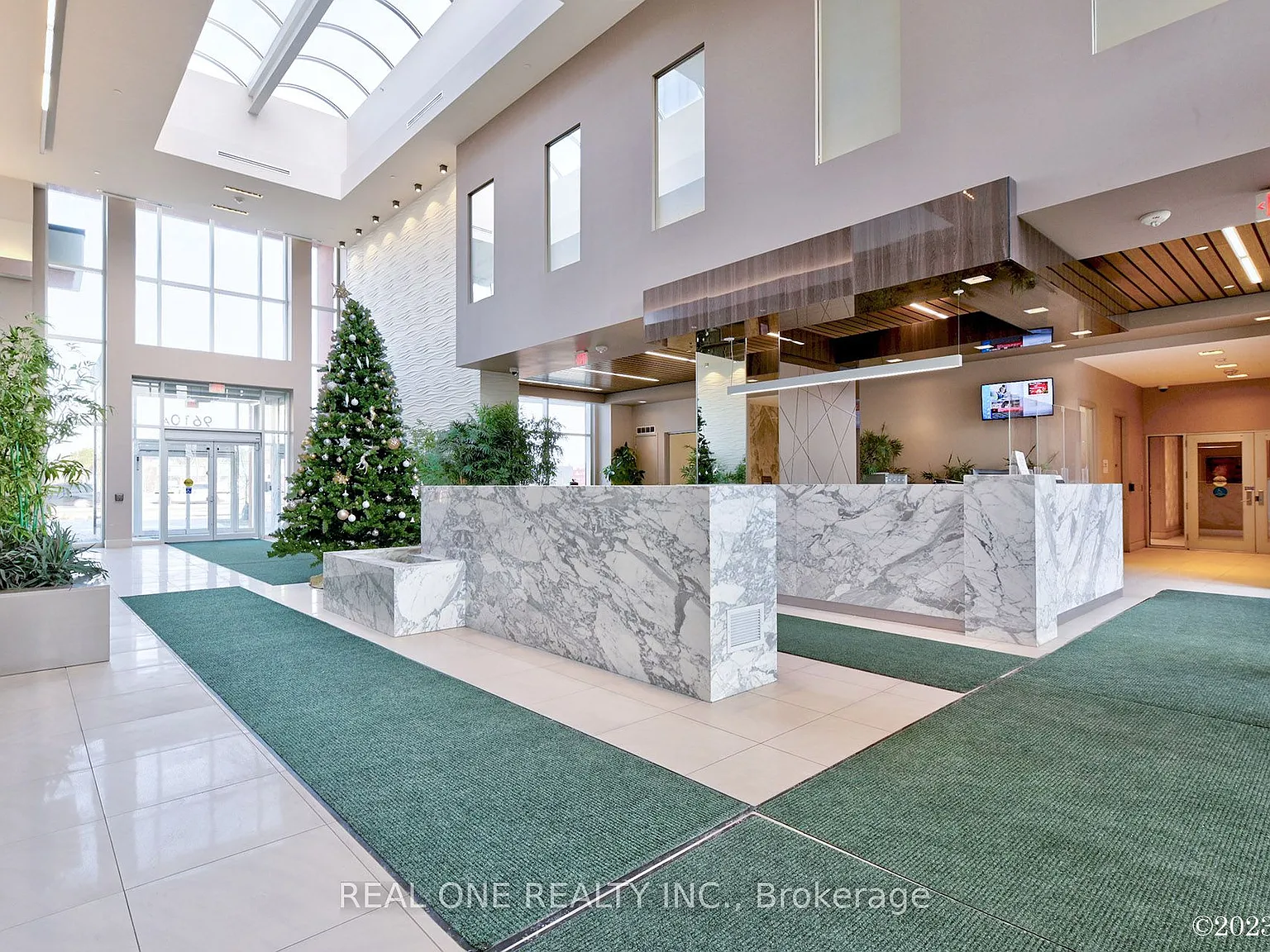 2 bed, $3,200 — Photo 3