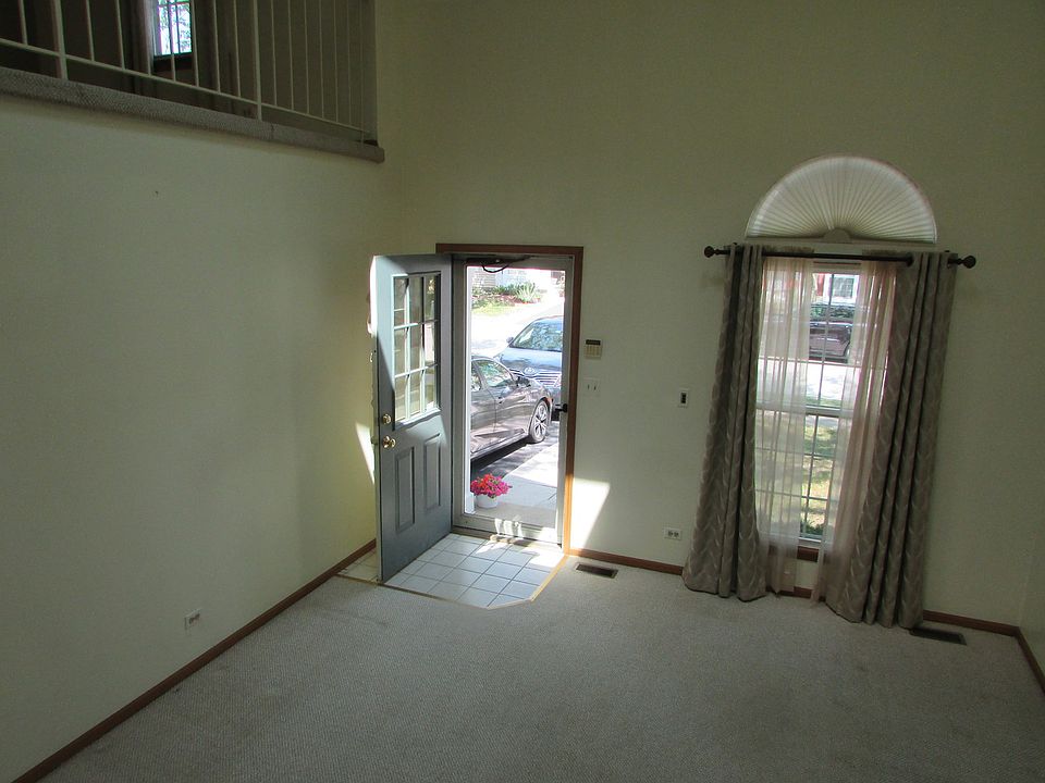 2nd image of 1526 Harvest Ln