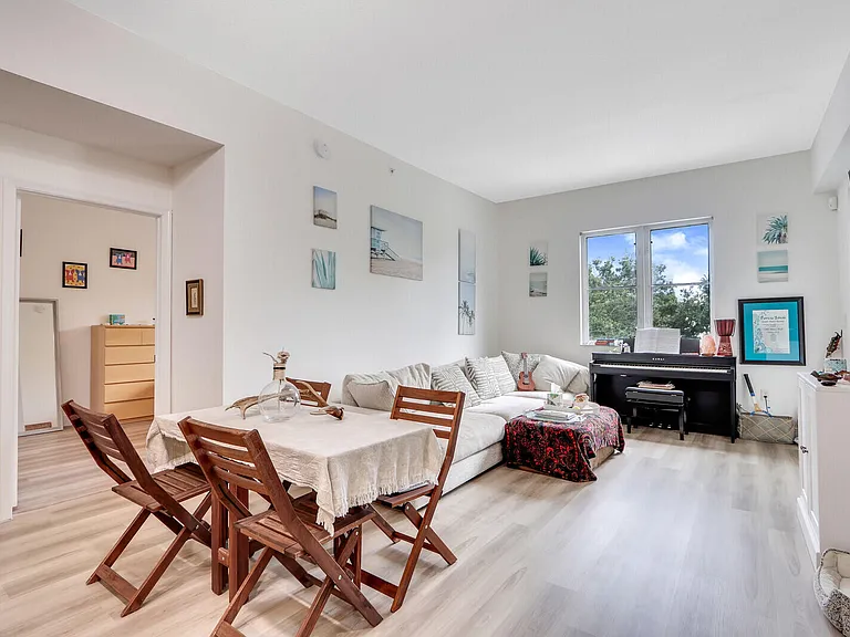 1155 Main St #216 — Photo 4