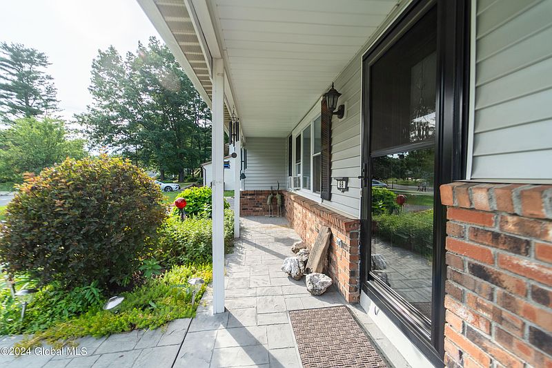 5th image of 68 St Andrews Drive