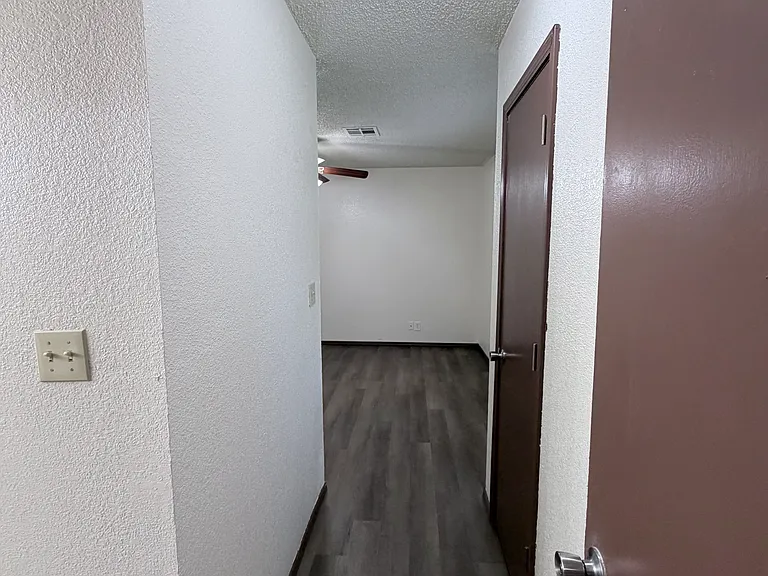 8416 N 116th Pl E — Photo 11