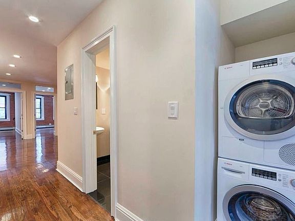 3rd image of 120 W 20th St #5E