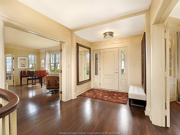 5th image of 7505 Riverside Dr E