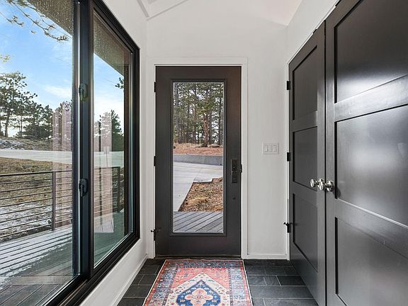 4th image of 93 Hawk Ln
