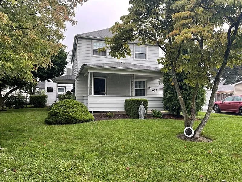 637 Constitution Cir photo 1
