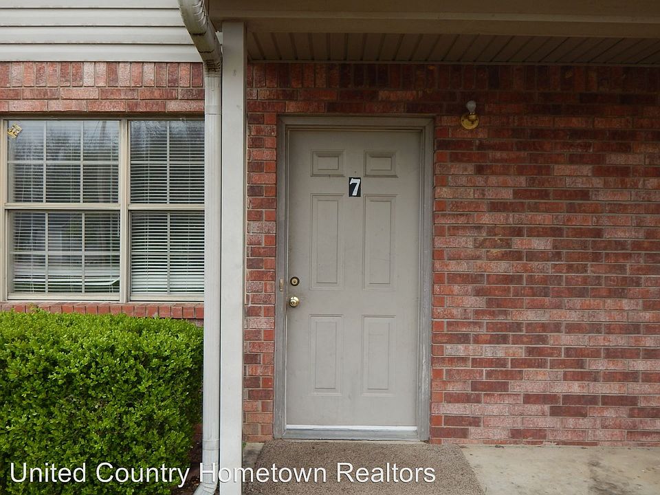 1st image of 700 S 11th St APT 7