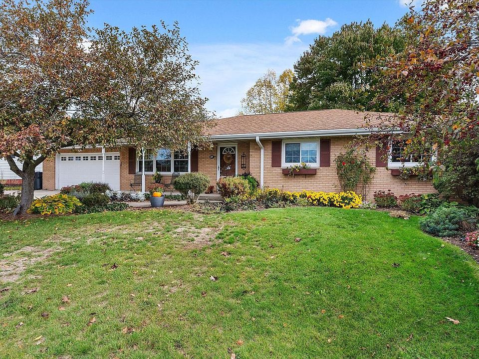 1st image of 609 Oak LANE