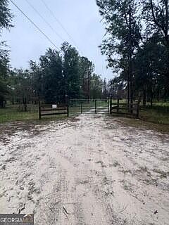 1st image of 106 Sunshine Rd