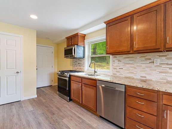 5th image of 3949 Bonita Dr