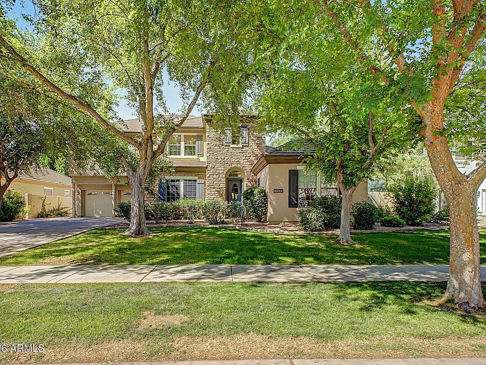1st image of 2886 E WASHINGTON Avenue