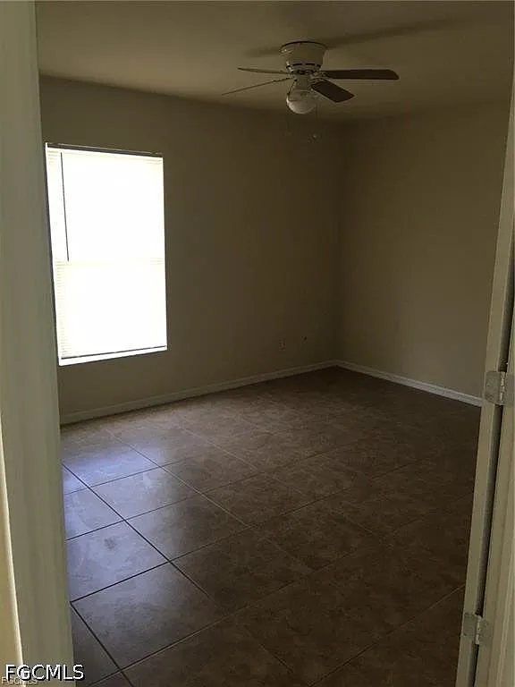 3 bed, 2.0 bath, 1170 sqft, $1,390 — Photo 4