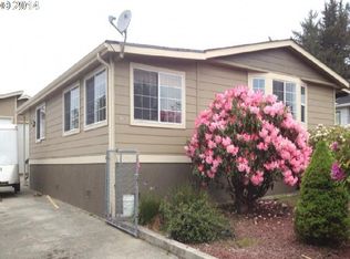 403 Smith Dr, Brookings, OR 97415